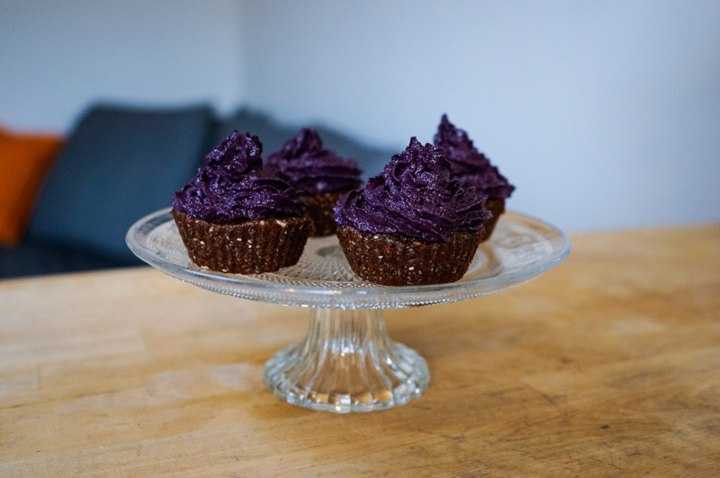 Rå superfood muffins med blåbærcreme-0093