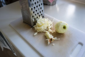 Glutenfrie og veganske kanelsnegle med æble-3676